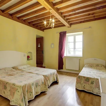 Belle Avec Piscine, 4 Chambres, Jardin Et Terrasse Pres De Montbrison - Fr-1-496-48 Holiday home