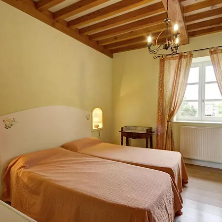 Maison Spacieuse Avec Piscine Chauffée, 4 à - Fr-1-496-48 *