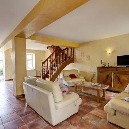 Maison Spacieuse Avec Piscine Chauffée, 4 à - Fr-1-496-48
